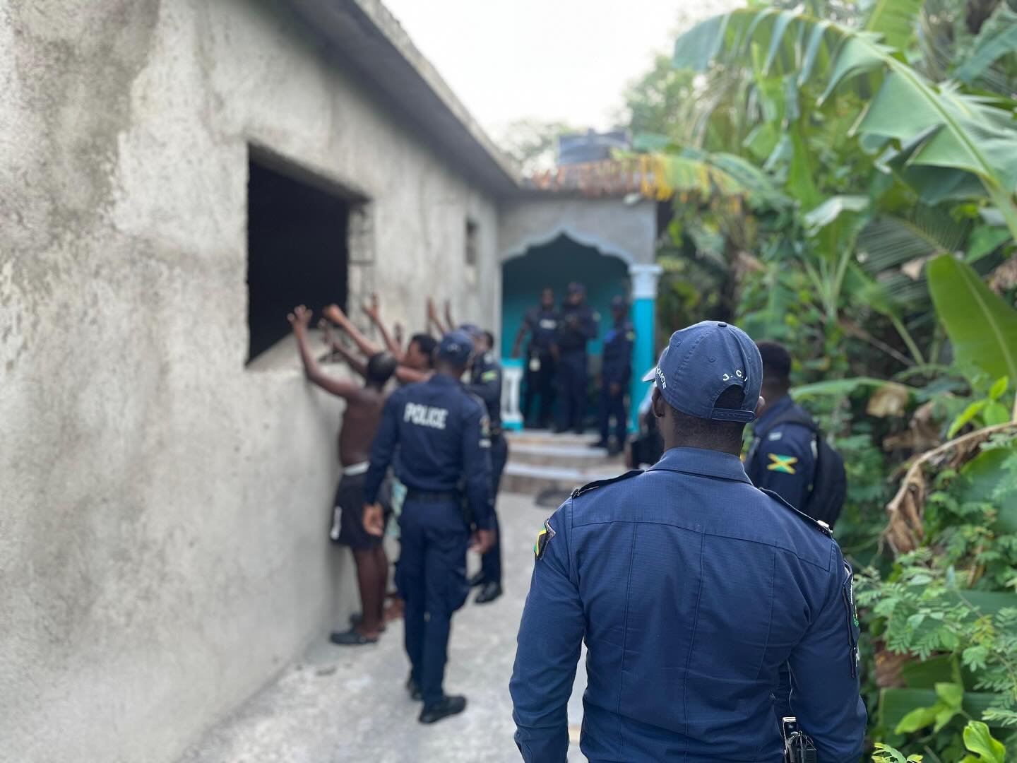 St. James Police Disrupt Major Crime Syndicate Targeting Chinese Businesses